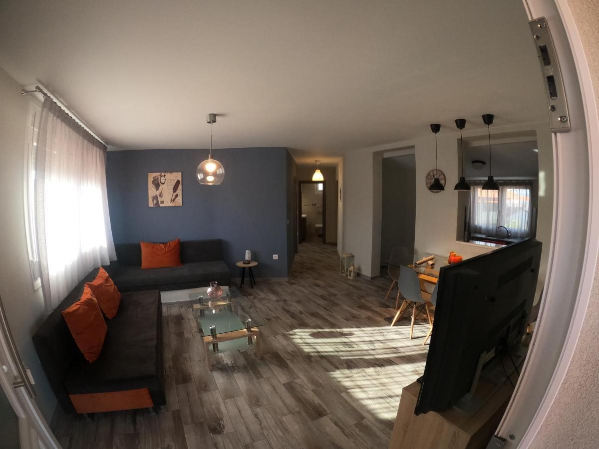 Private Modern Apartment Néa Róda Kültér fotó