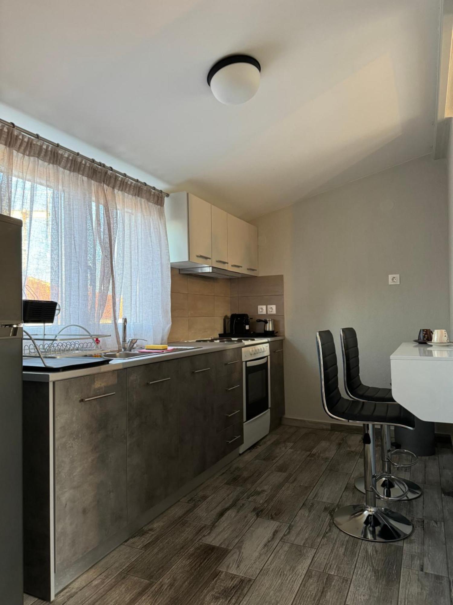 Private Modern Apartment Néa Róda Kültér fotó
